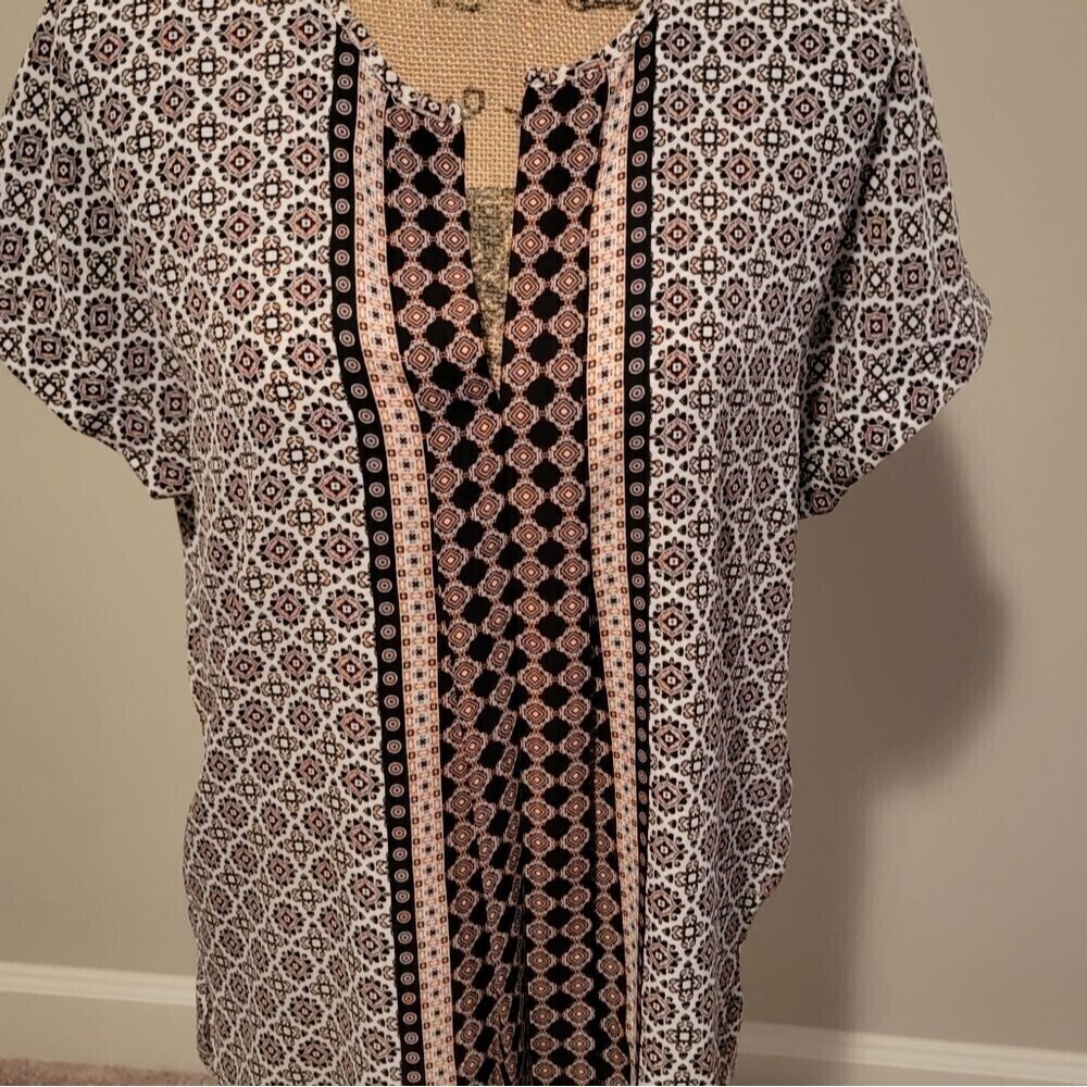 NWOT Max Studio mixed print top